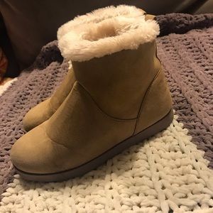 Cat & Jack Girls Shearling Boots